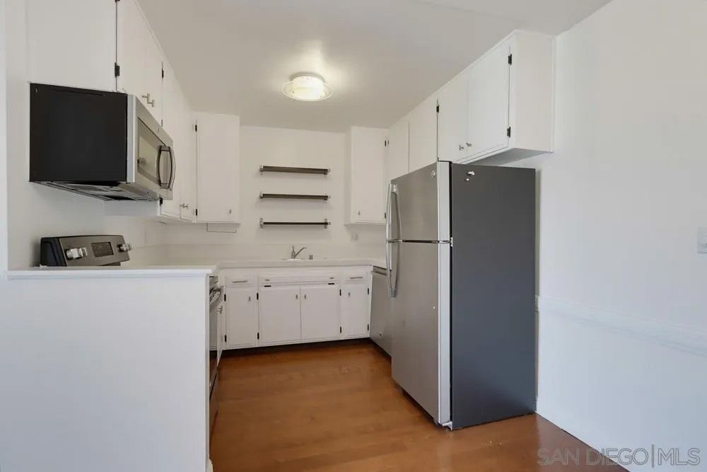 2244 2nd Ave 33