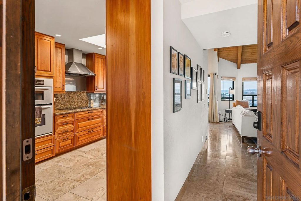 Photo of 3460 Columbia St, San Diego, CA 92103 (MLS # 260010910)