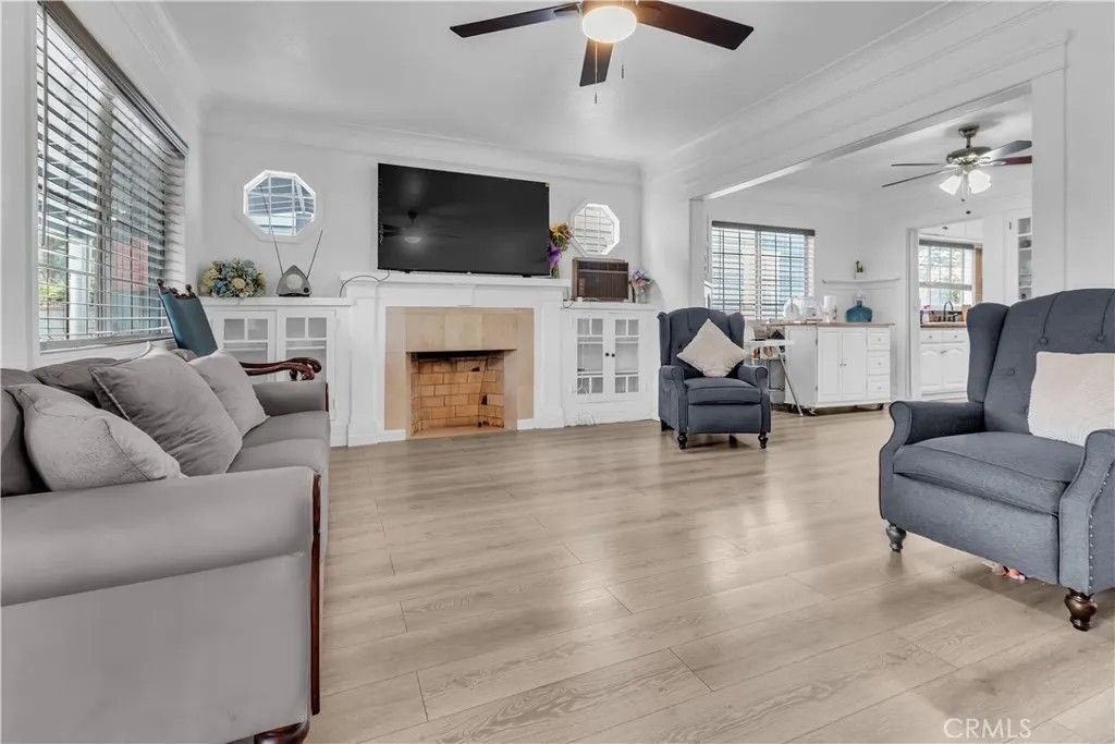 Photo of 1248 W Martin Luther King Jr Blvd, Los Angeles, CA 90037 (MLS # DW26102400)