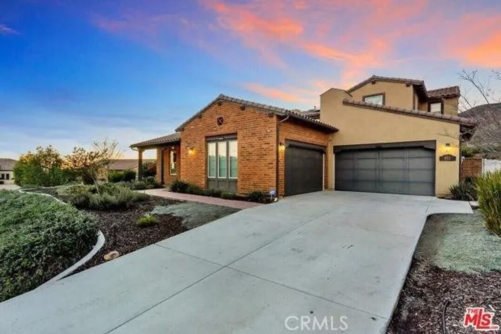 Photo of 446 Via Maggiore, Chula Vista, CA 91914 (MLS # DW25190401)