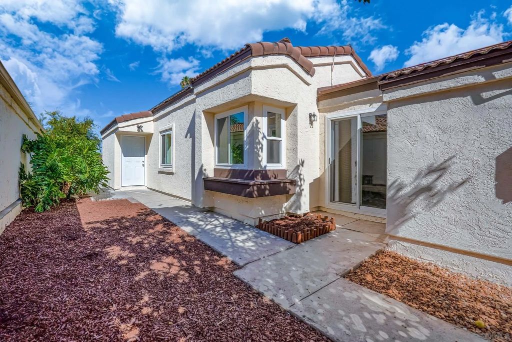 Photo of 956 S 45Th St, San Diego, CA 92113 (MLS # 260002538)