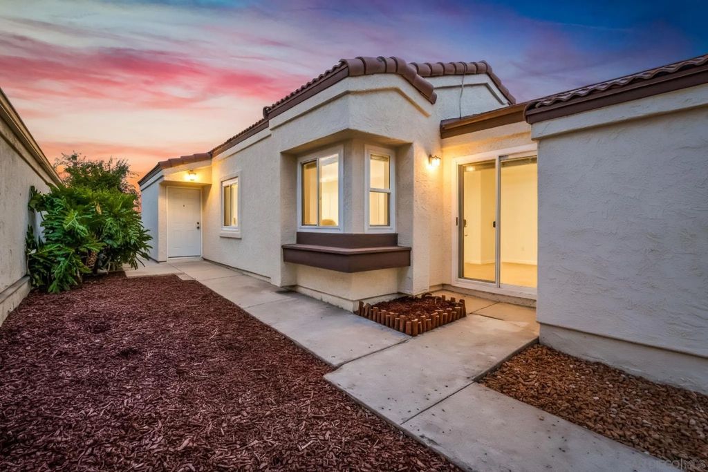 Photo of 956 S 45Th St, San Diego, CA 92113 (MLS # 260002538)