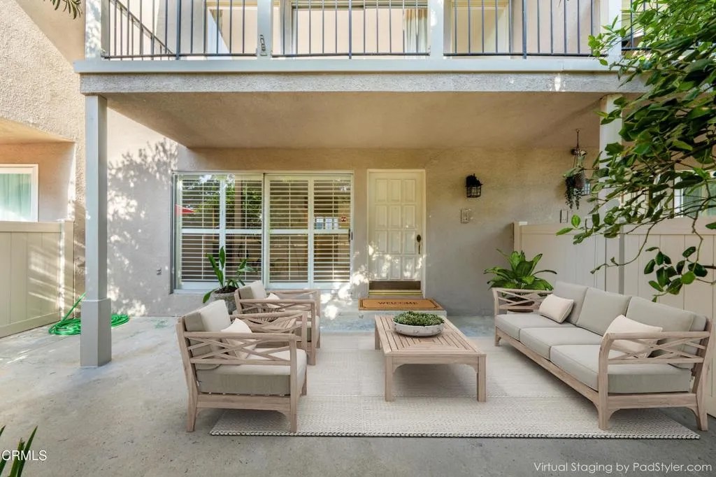 823 N Altadena Drive