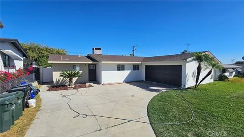 Photo of 1041 N Alice Ave, Rialto, CA 92376 (MLS # CV25248281) Photo of 1041 N Alice Ave, Rialto, CA 92376 (MLS # CV25248281)