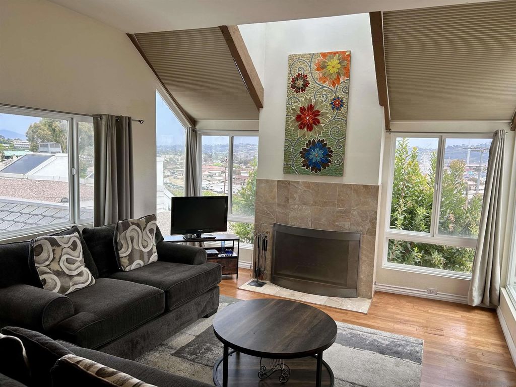 Photo of 315 Arcaro Lane, Solana Beach, CA 92075 (MLS # 250040663)