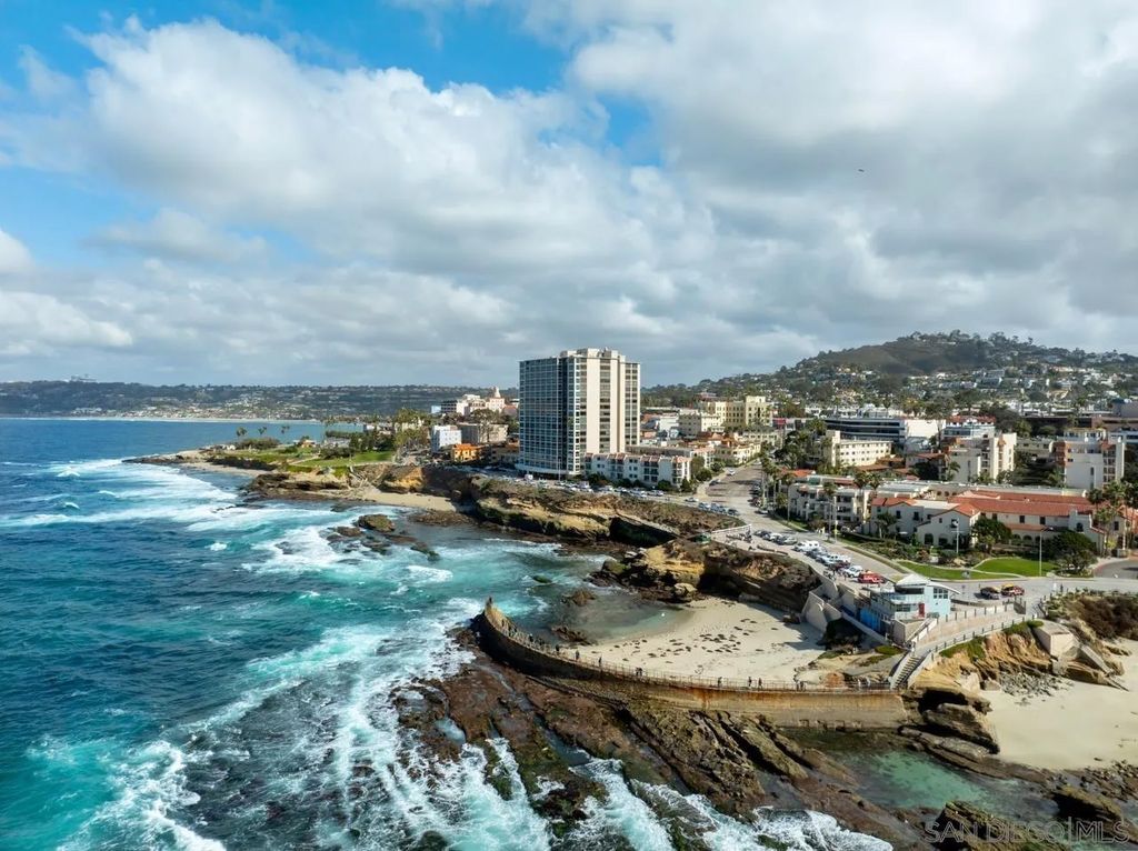 Photo of 939 Coast Blvd #15E, La Jolla, CA 92037 (MLS # 260003733)