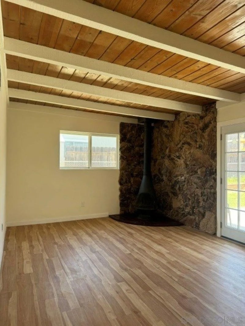 10012 White Pine Lane
