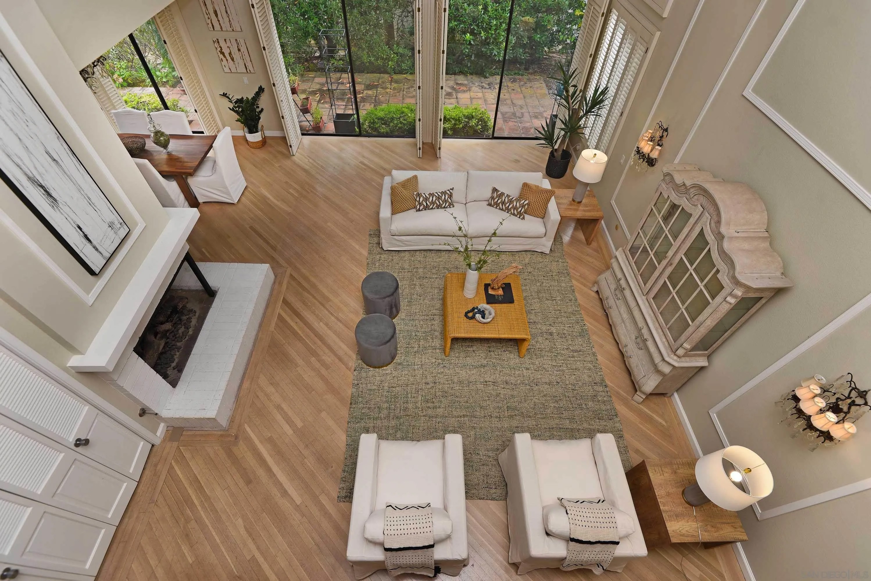 2807 Caminito Merion