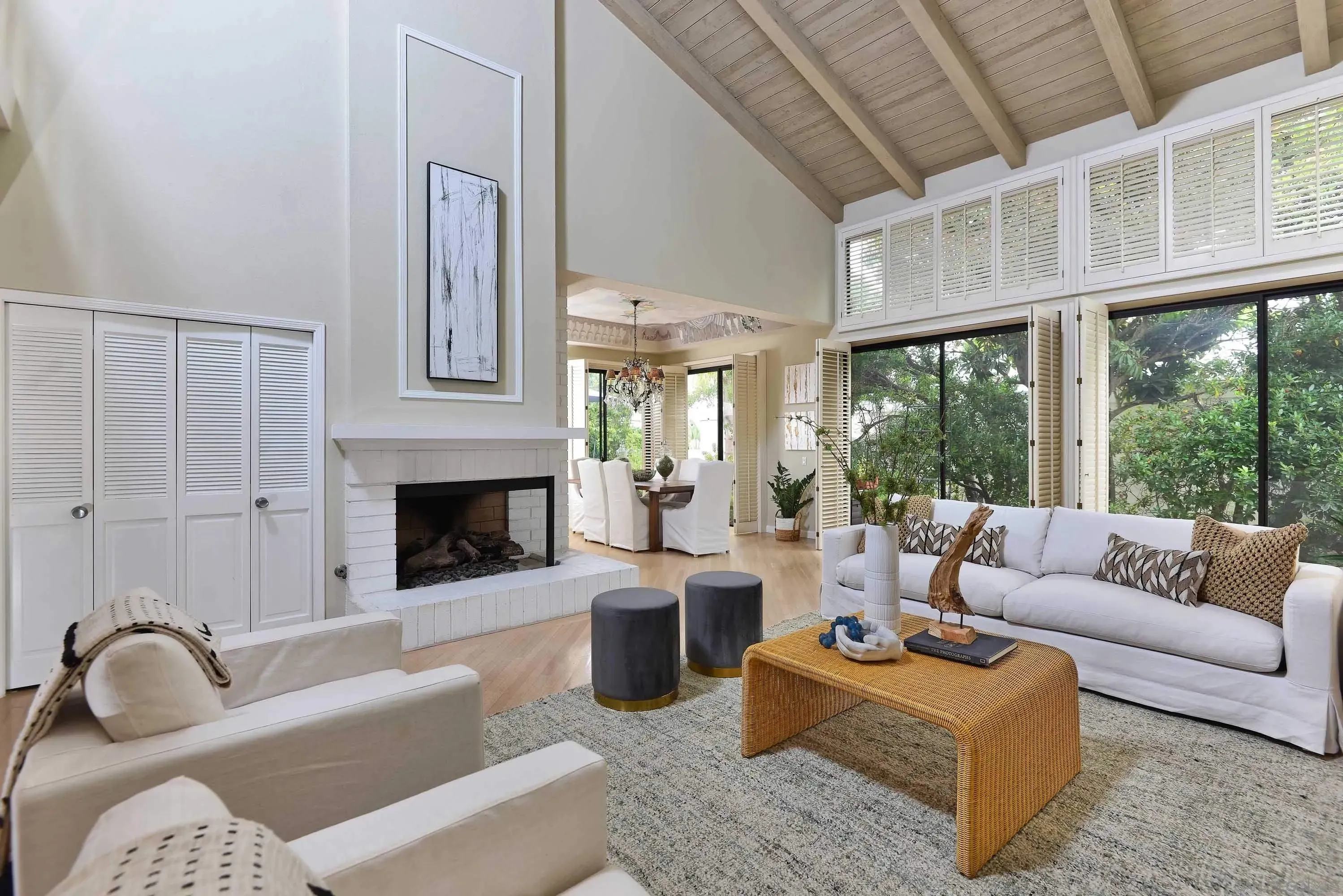 La Jolla, California 92037, United States, 5 Bedrooms Bedrooms, ,4 BathroomsBathrooms,Residential,Active,236167