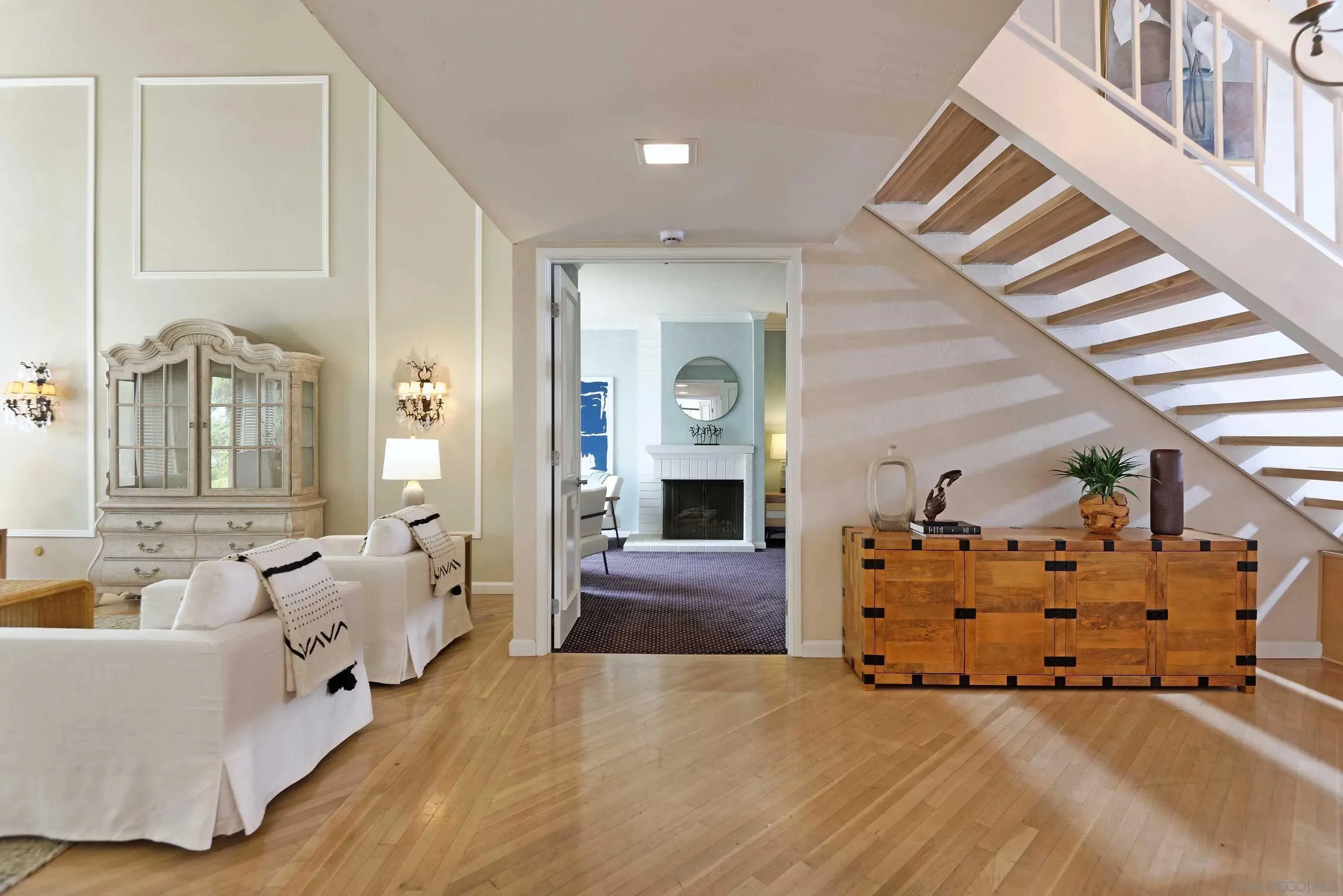 La Jolla, California 92037, United States, 5 Bedrooms Bedrooms, ,4 BathroomsBathrooms,Residential,Active,236167