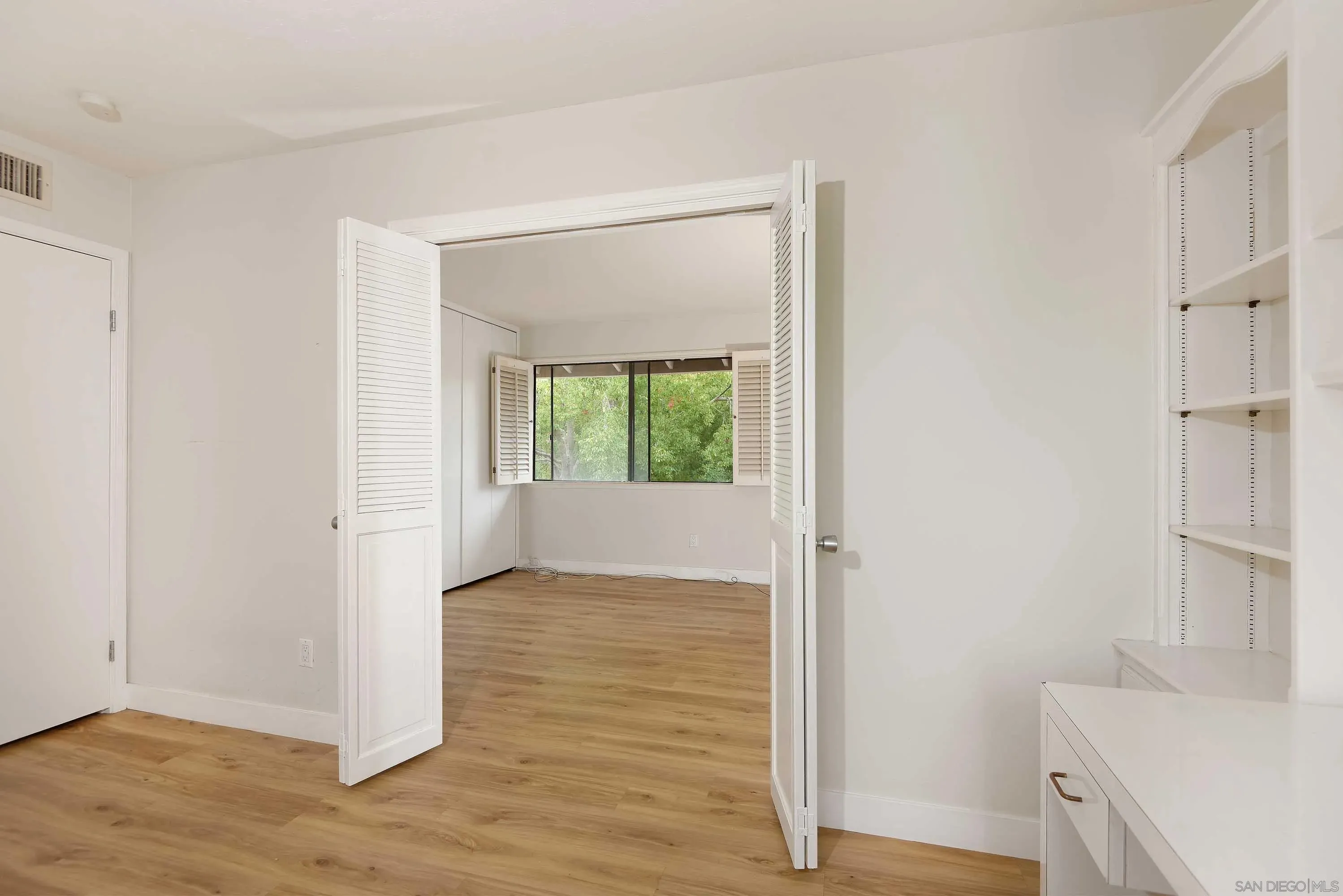 La Jolla, California 92037, United States, 5 Bedrooms Bedrooms, ,4 BathroomsBathrooms,Residential,Active,236167