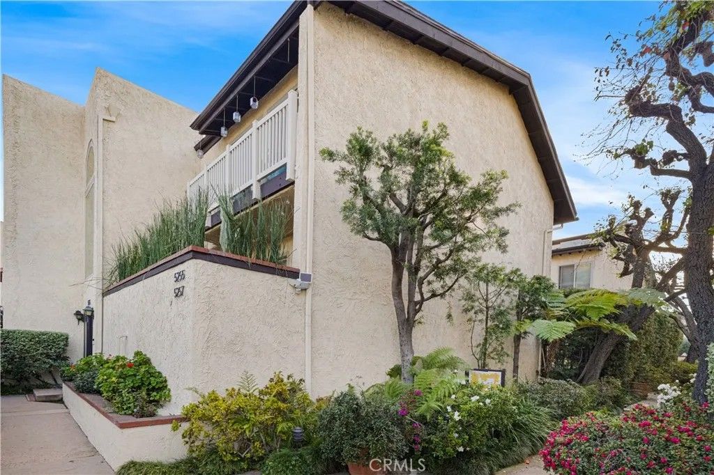 Photo of 5255 Coldwater Canyon #E, Sherman Oaks, CA 91401 (MLS # SR26016465)