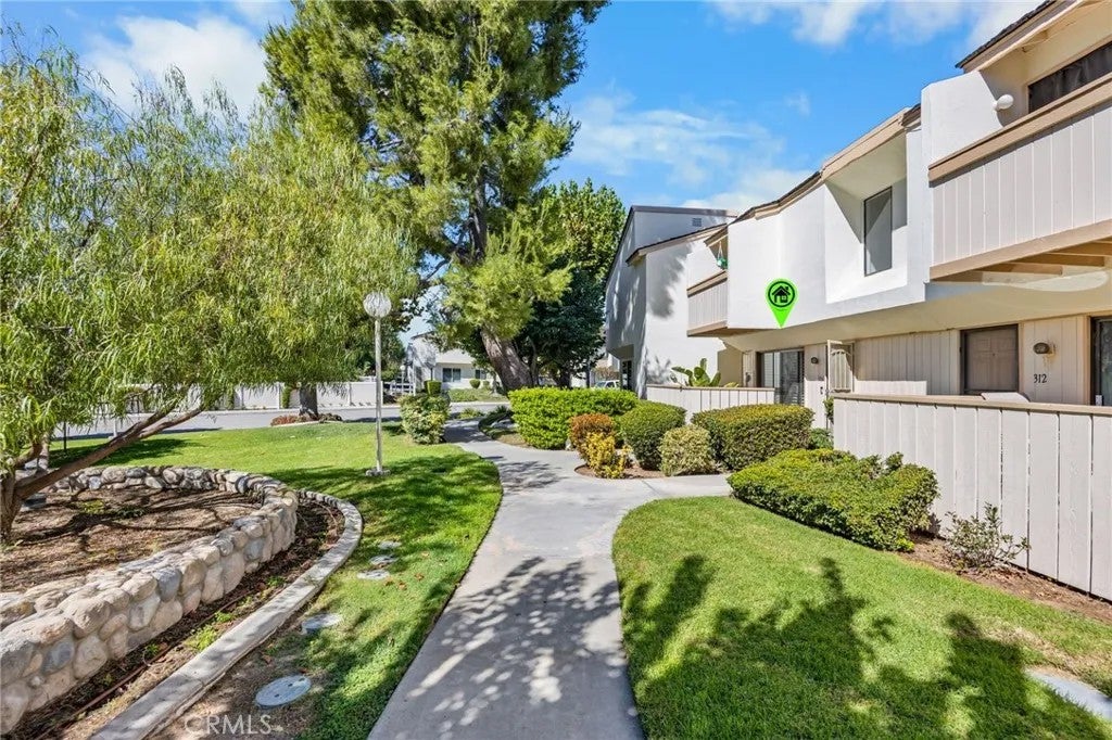 306 Calico Court
