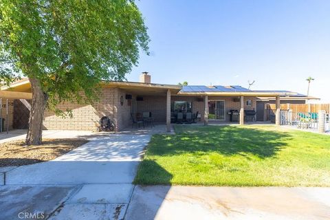 Tiny photo for 2113 Lillyhill Dr, Needles, CA 92363 (MLS # JT26072436)