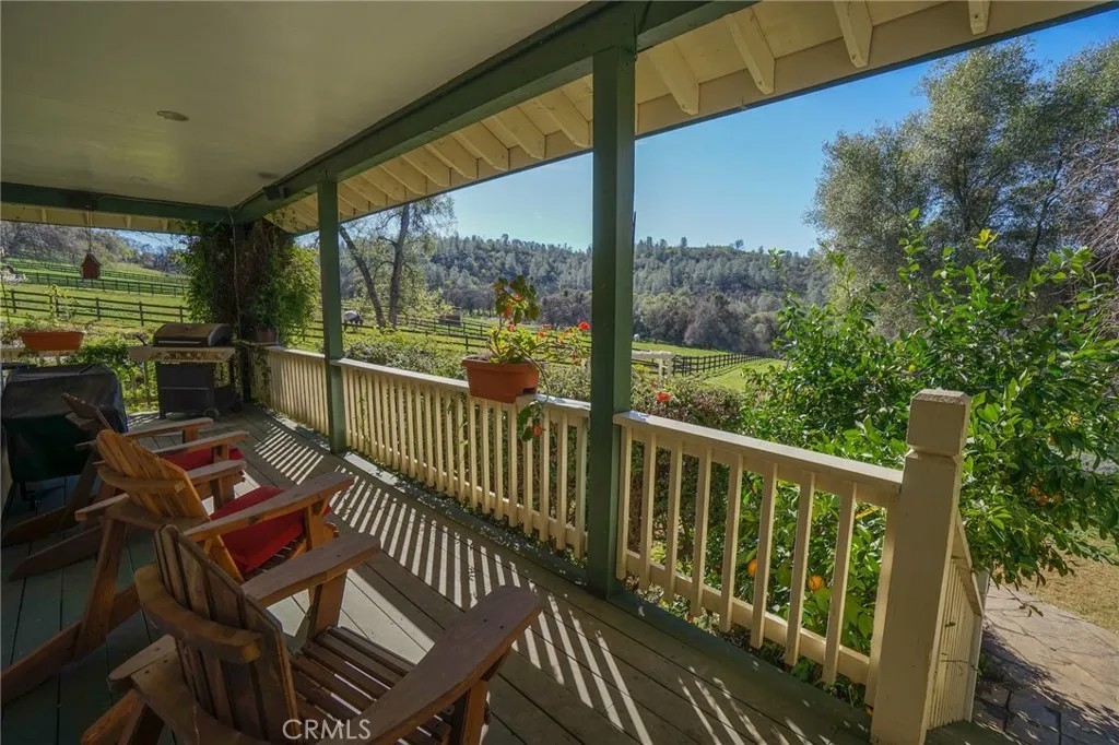14134 Serpentine Farm Lane