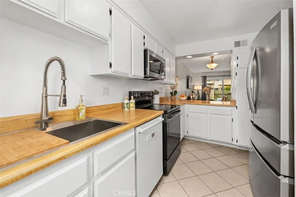 Photo of 1544 Grandon Ave, San Marcos, CA 92078 (MLS # ND26040502)