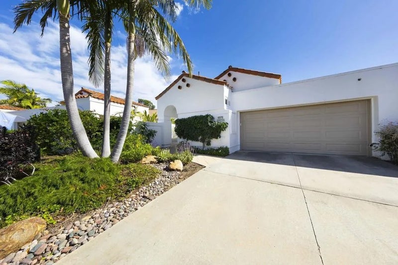 4878 Galicia Way