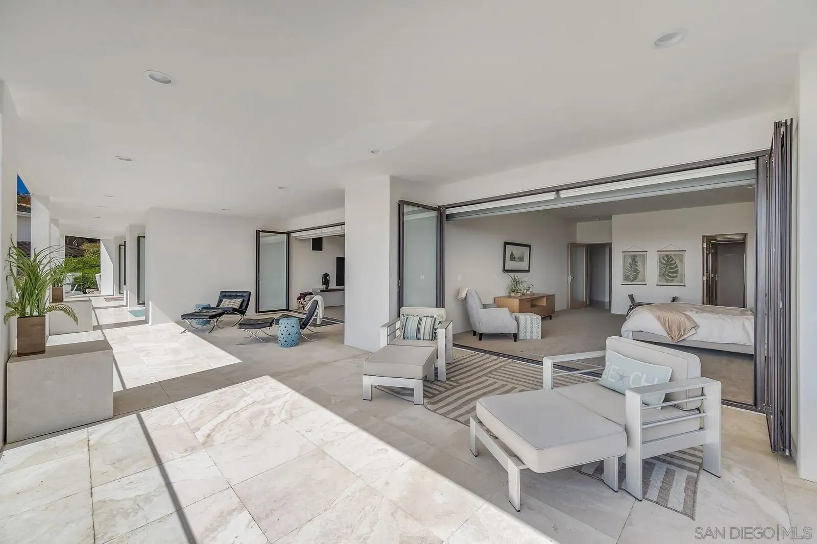 La Jolla, California 92037, United States, 5 Bedrooms Bedrooms, ,6 BathroomsBathrooms,Residential,Active,90771