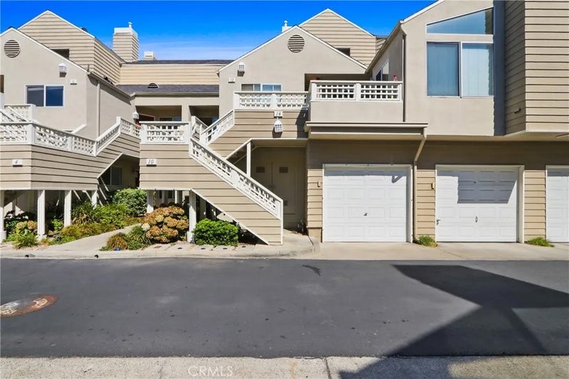 10 Glenoaks