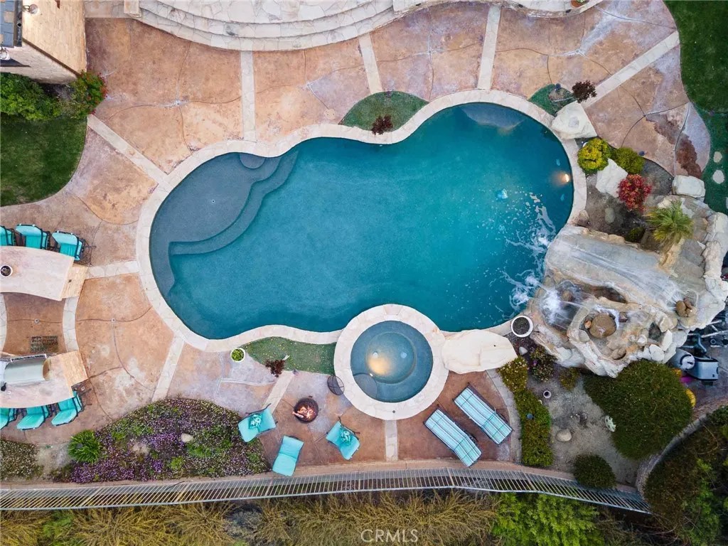 25532 Oak Meadow Drive