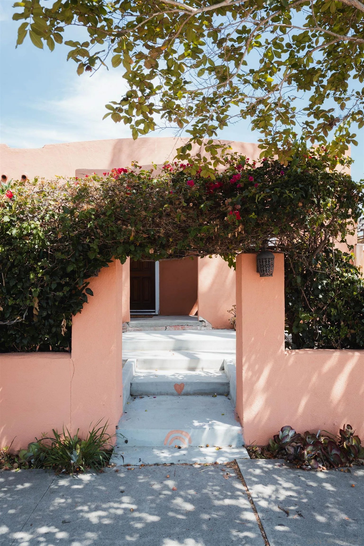3262 Meade Ave