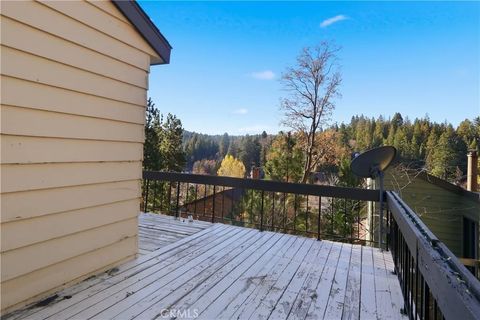 Tiny photo for 27657 Peninsula #110 Drive, Lake Arrowhead, CA 92352 (MLS # IG25273103)