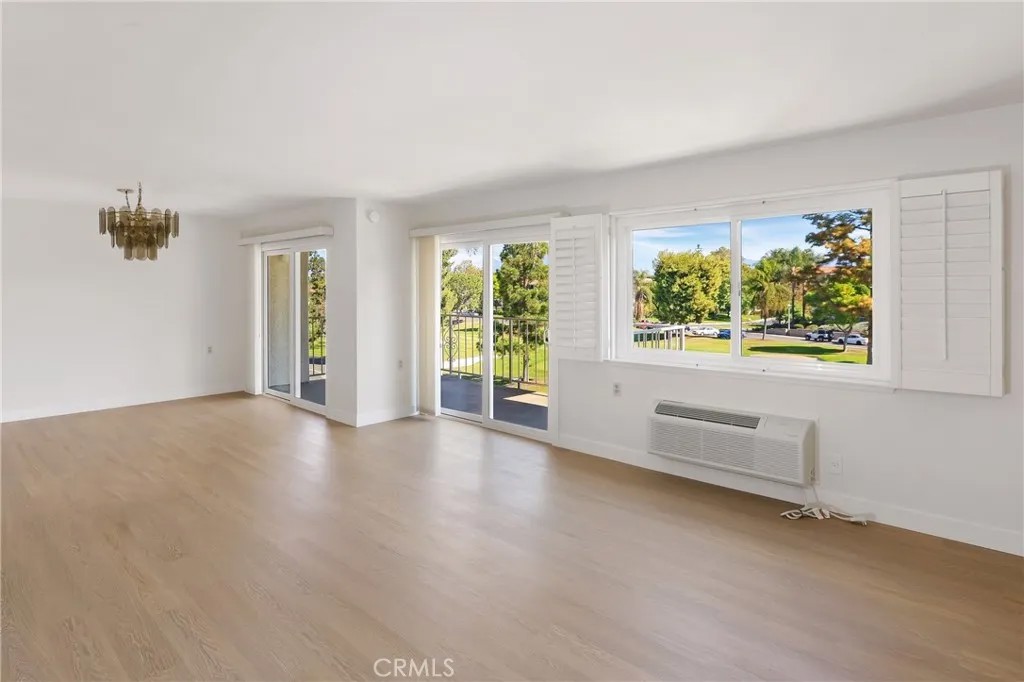 2386 Via Mariposa West 2B