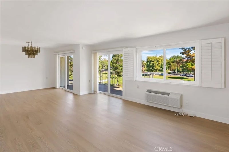 2386 Via Mariposa West 2B