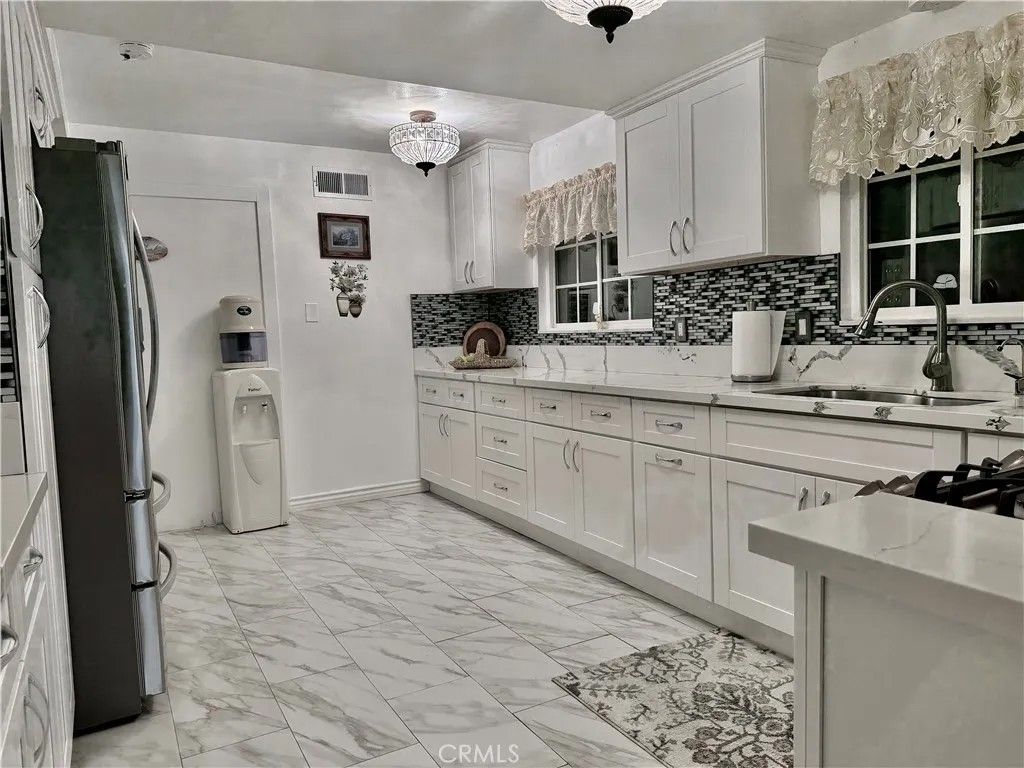 Photo of 11701 Balboa Blvd, Granada Hills, CA 91344 (MLS # SR26070612)