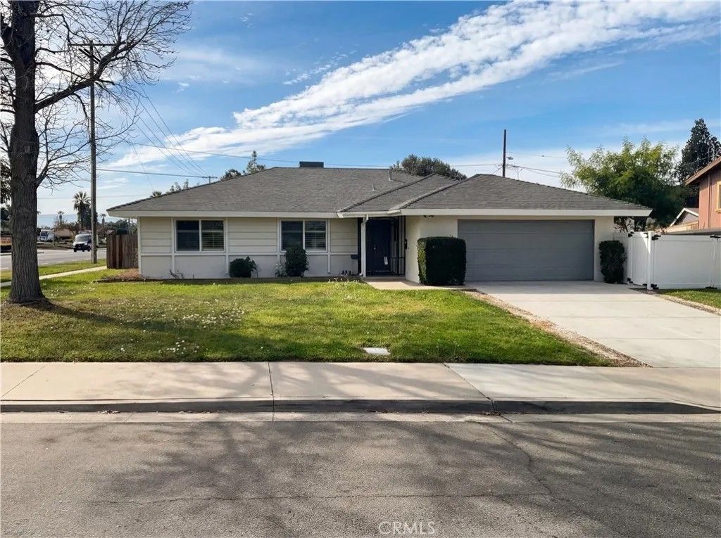 Photo of 2906 Miguel Street, Riverside, CA 92506 (MLS # IV26030422)
