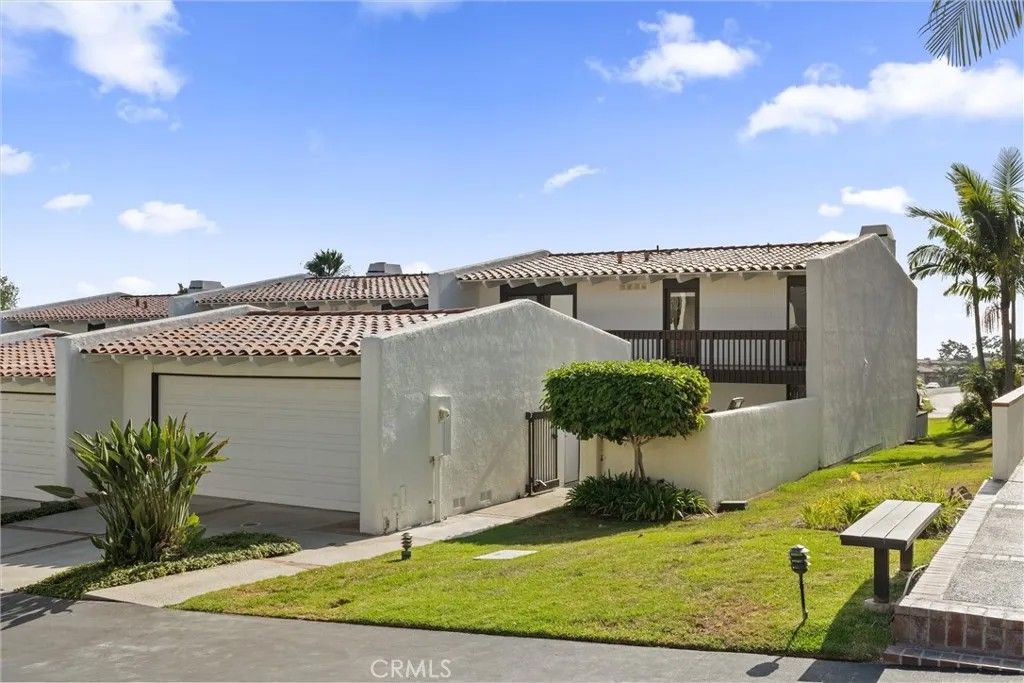 Photo of 32541 Coastsite Drive, Rancho Palos Verdes, CA 90275 (MLS # PV25234988)