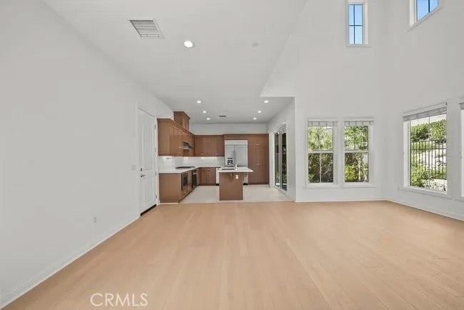 20655 Chestnut