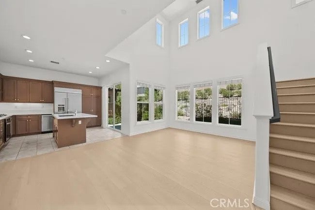 20655 Chestnut