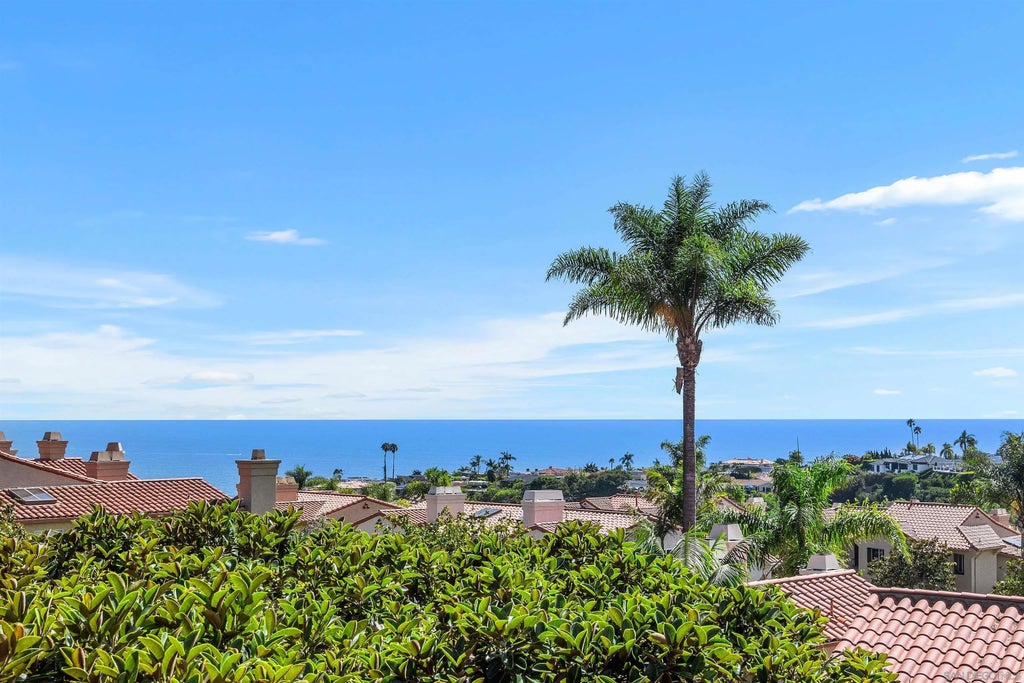 Photo of 5735 Caminito Empresa, La Jolla, CA 92037 (MLS # 260017467)
