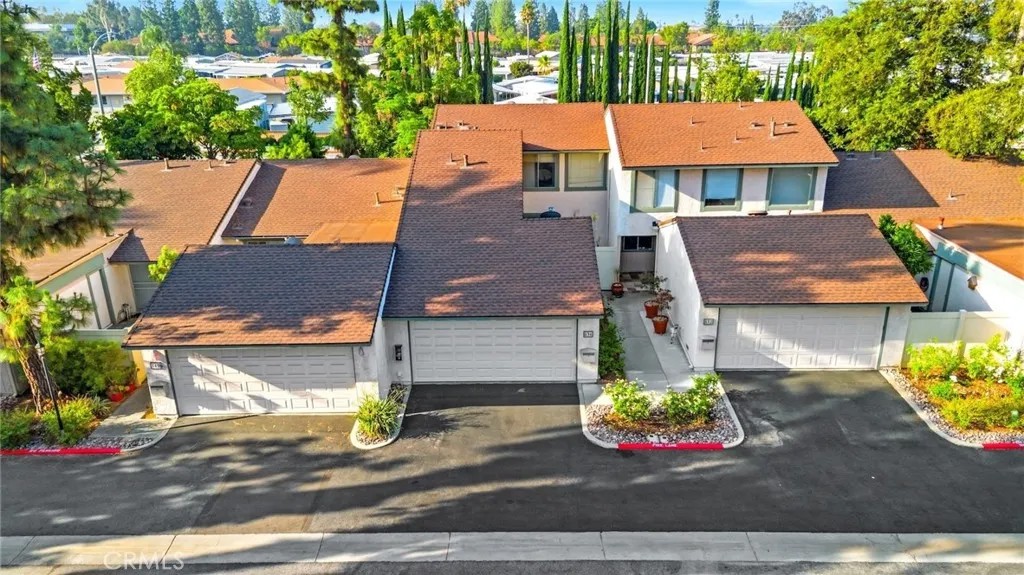 836 E Ponderosa
