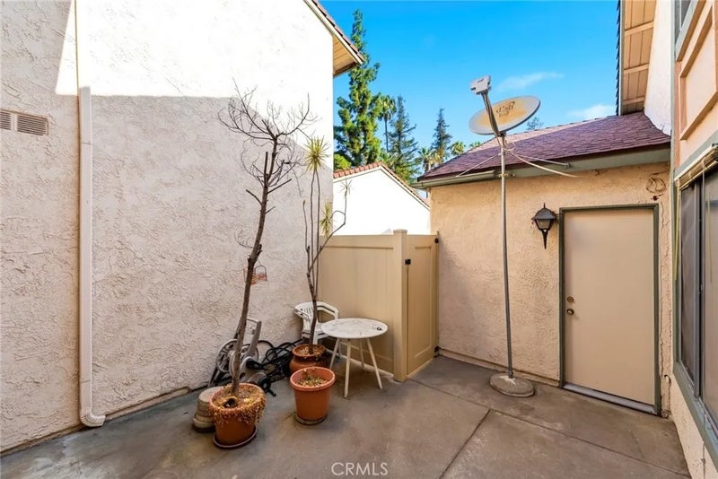 836 E Ponderosa