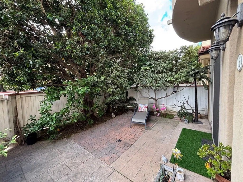 Photo of 2413 Cabrillo Ave #B, Torrance, CA 90501 (MLS # SB26078247)