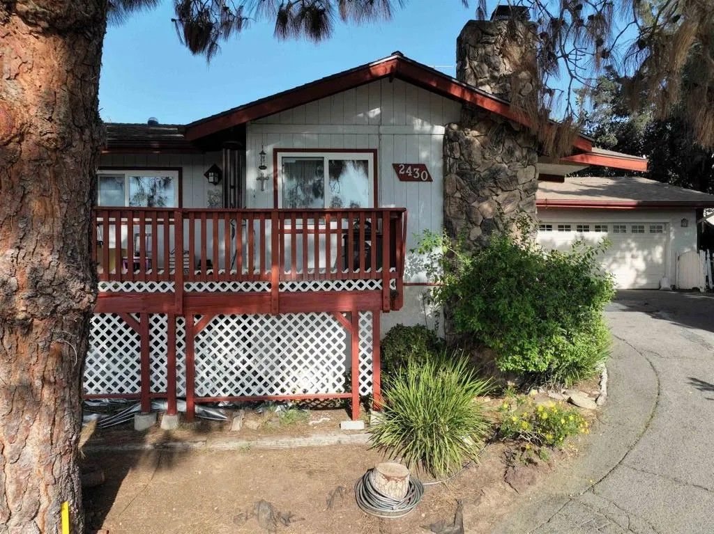 Photo of 2430 Sunflower Ter, Vista, CA 92083 (MLS # PTP2600689)