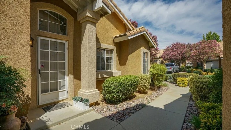 5616 Trevino