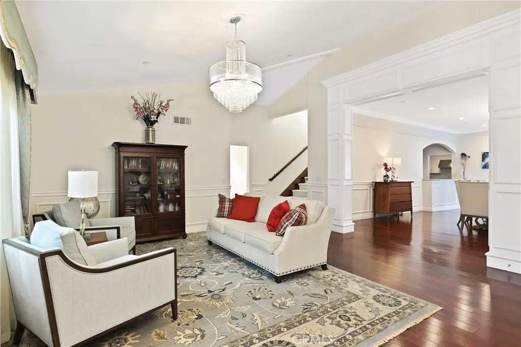 65 W Lemon Avenue