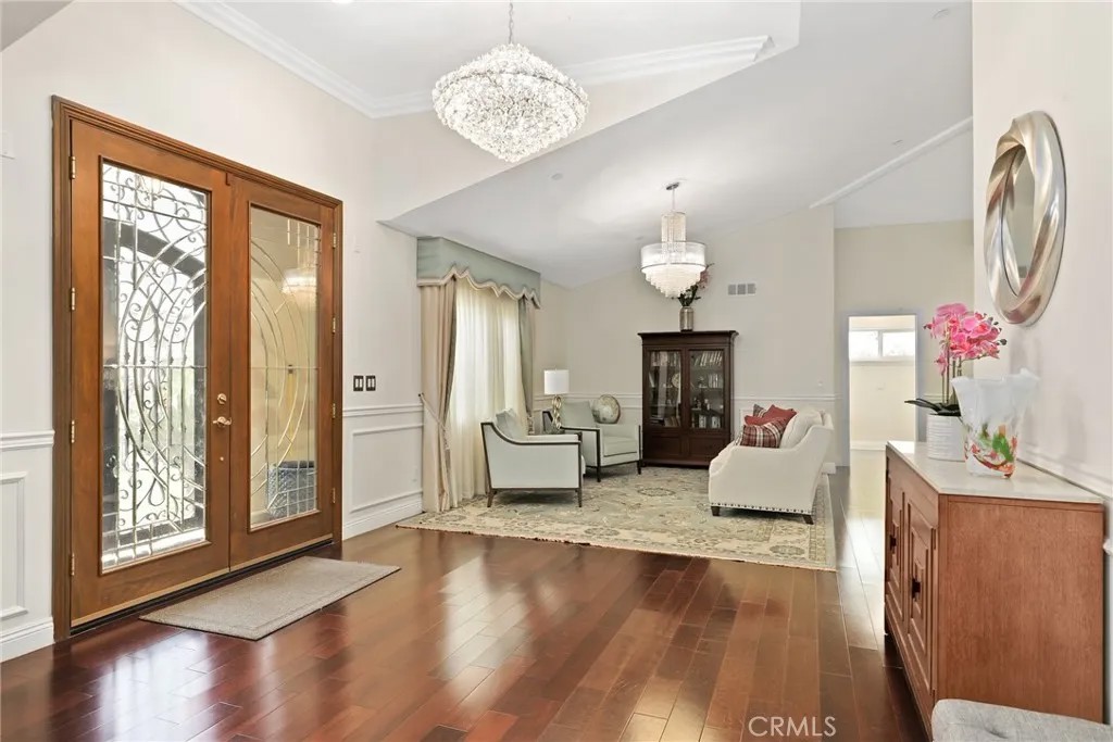 65 W Lemon Avenue