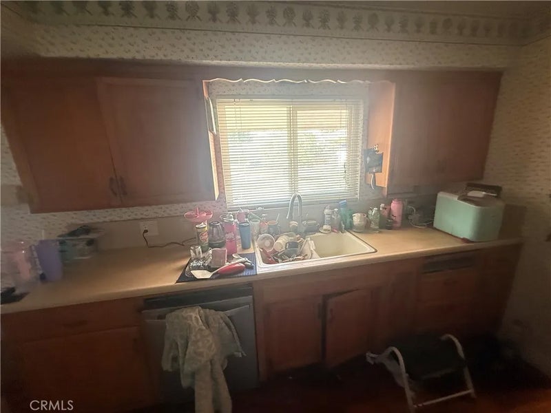 157 W Dovewood
