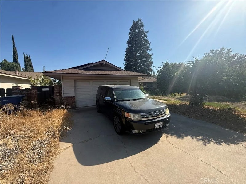 157 W Dovewood