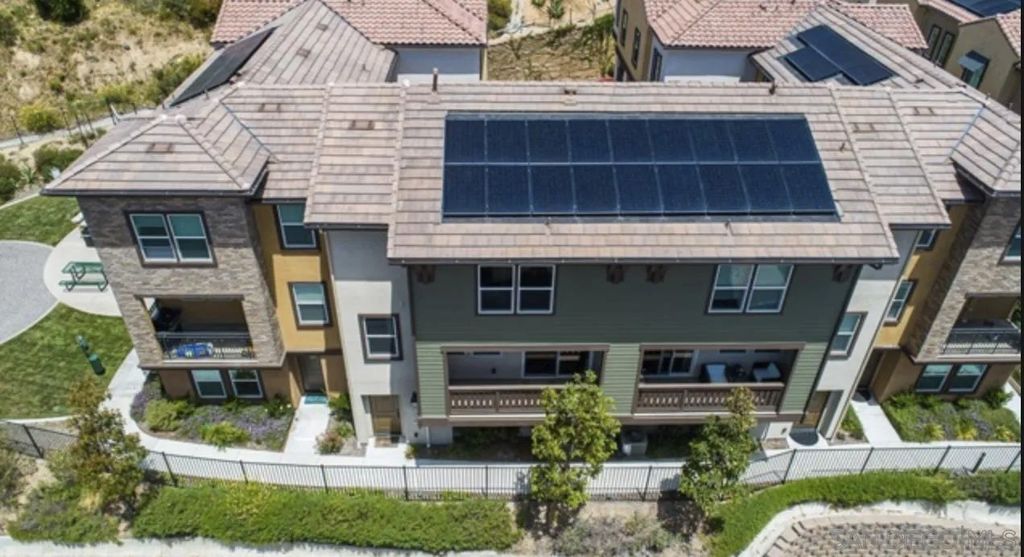 Photo of 311 Mission Terrace Ave, San Marcos, CA 92069 (MLS # 260001853)