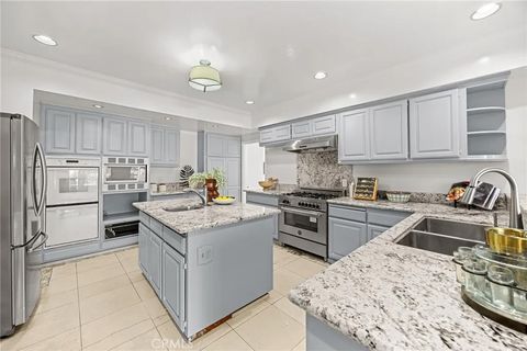 Tiny photo for 673 S Mentor Avenue, Pasadena, CA 91106 (MLS # WS25224597)