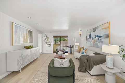 Tiny photo for 673 S Mentor Avenue, Pasadena, CA 91106 (MLS # WS25224597)