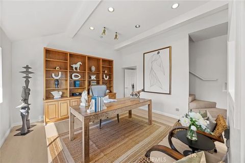 Tiny photo for 673 S Mentor Avenue, Pasadena, CA 91106 (MLS # WS25224597)