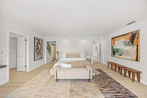 Tiny photo for 673 S Mentor Avenue, Pasadena, CA 91106 (MLS # WS25224597)