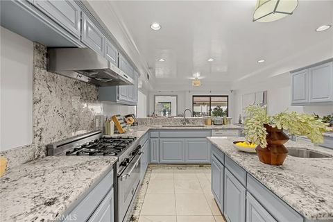 Tiny photo for 673 S Mentor Avenue, Pasadena, CA 91106 (MLS # WS25224597)