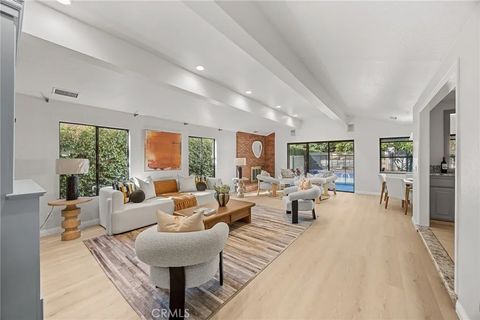 Tiny photo for 673 S Mentor Avenue, Pasadena, CA 91106 (MLS # WS25224597)